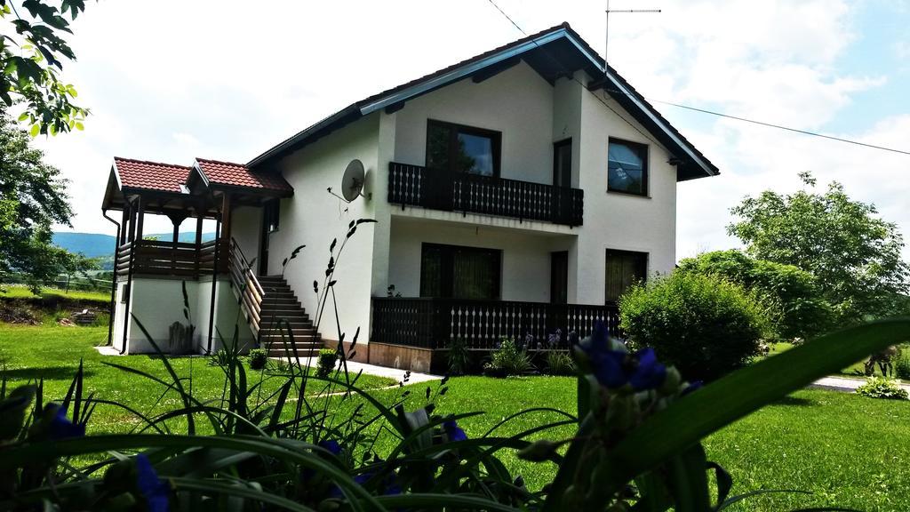 Apartment Lipa Irinovac Zimmer foto
